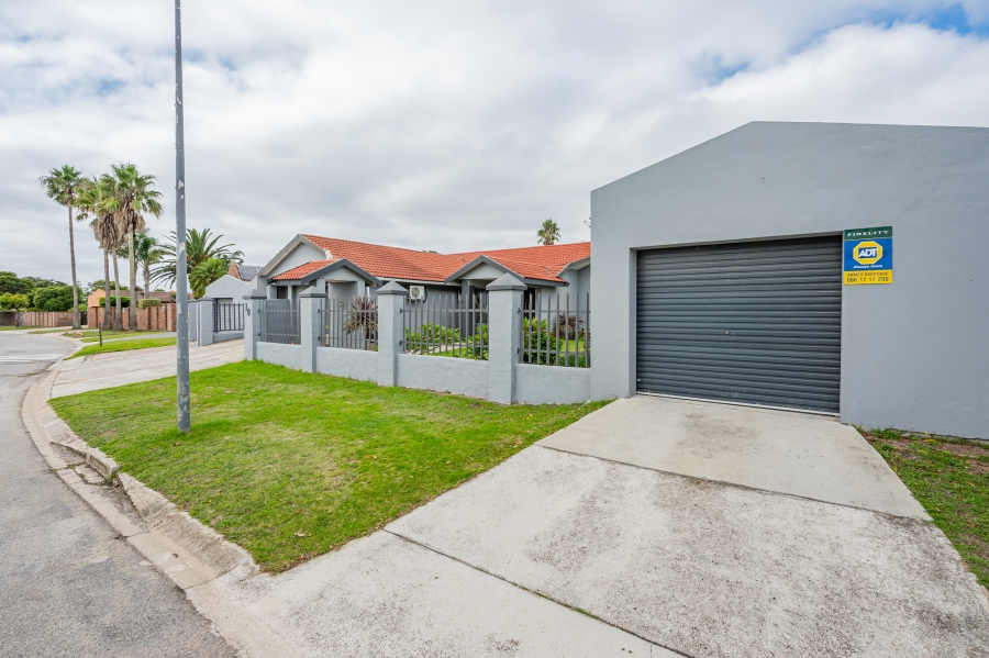 3 Bedroom Property for Sale in Sherwood Eastern Cape